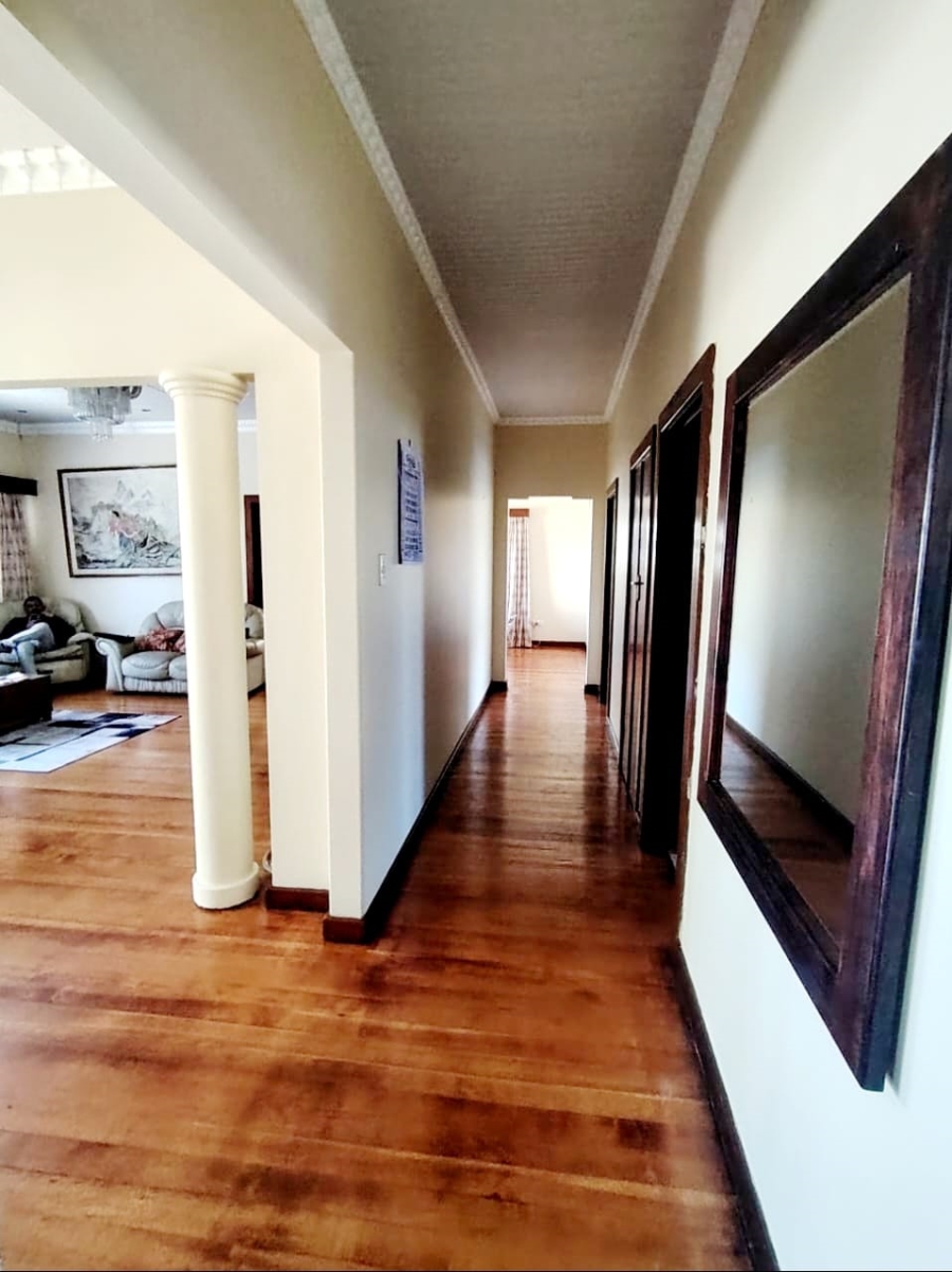 6 Bedroom Property for Sale in Baysville Eastern Cape